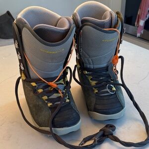 Burton Freestyle Black, Gray, Green Snowboard Boots with Orange interior lace